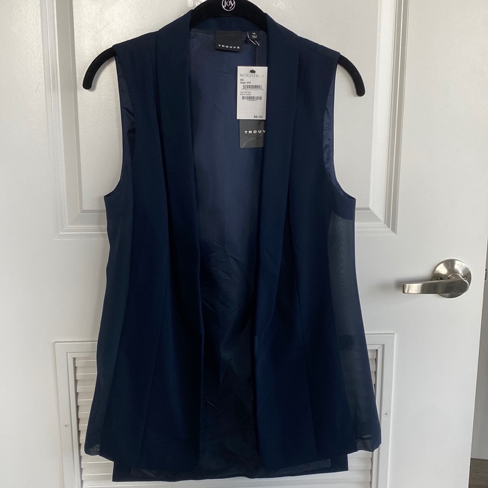 NWT Trouve Vest